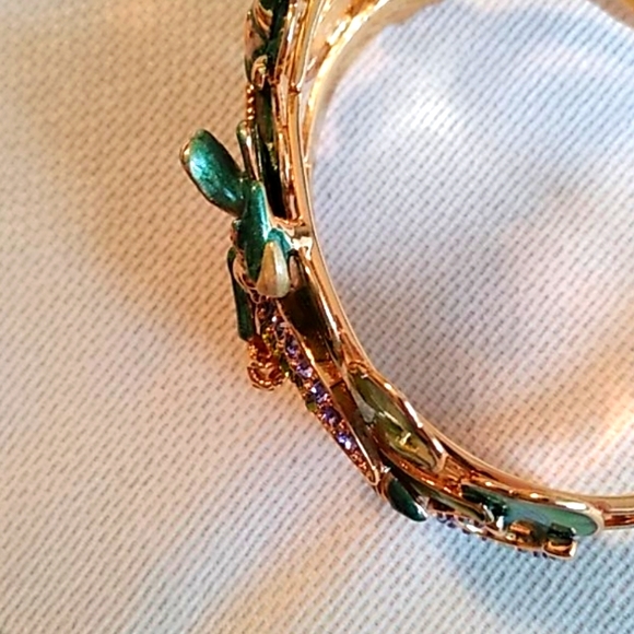 KIRKS FOLLY LUCK OF THE IRISH BRACELET - Picture 11 of 12